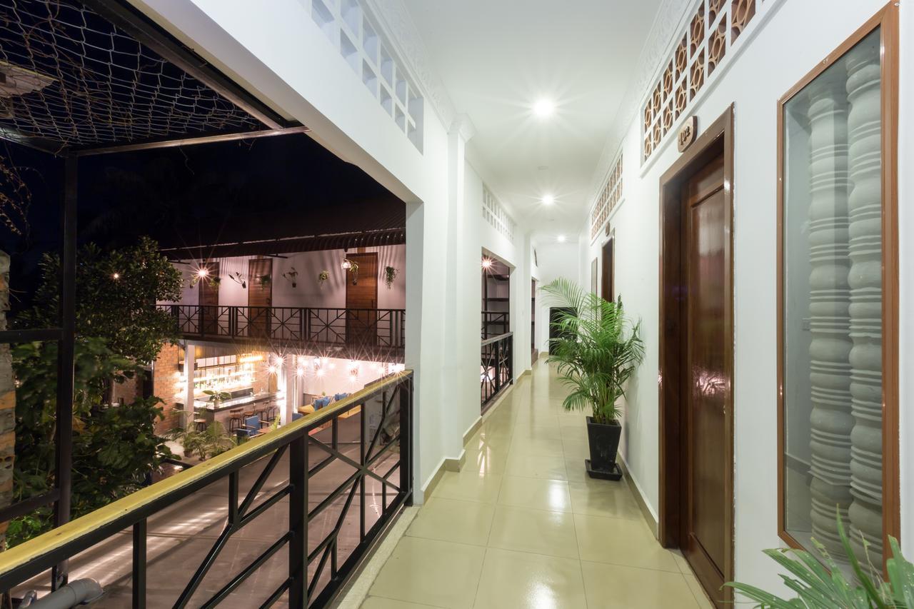 1953 Siem Reap Hostel Экстерьер фото